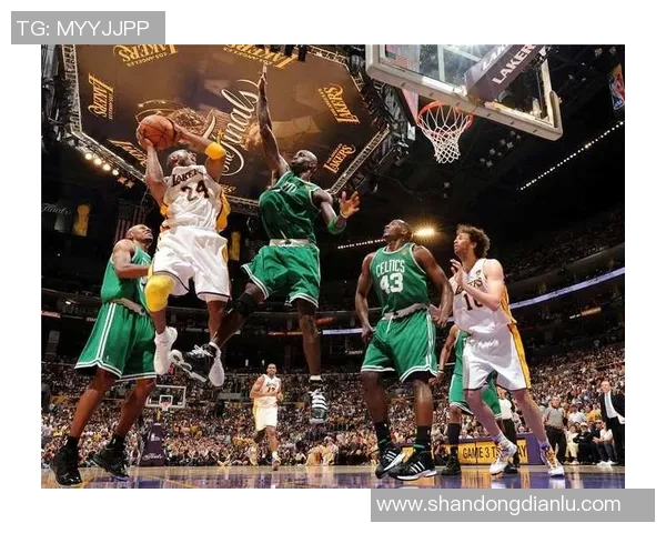 2005年NBA季后赛火箭与小牛的精彩对决回顾与分析 2005年NBA季后赛火箭与小牛的精彩对决回顾与分析