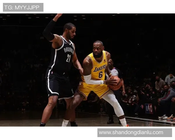 篮网与湖人激战正酣精彩瞬间回顾与分析图解