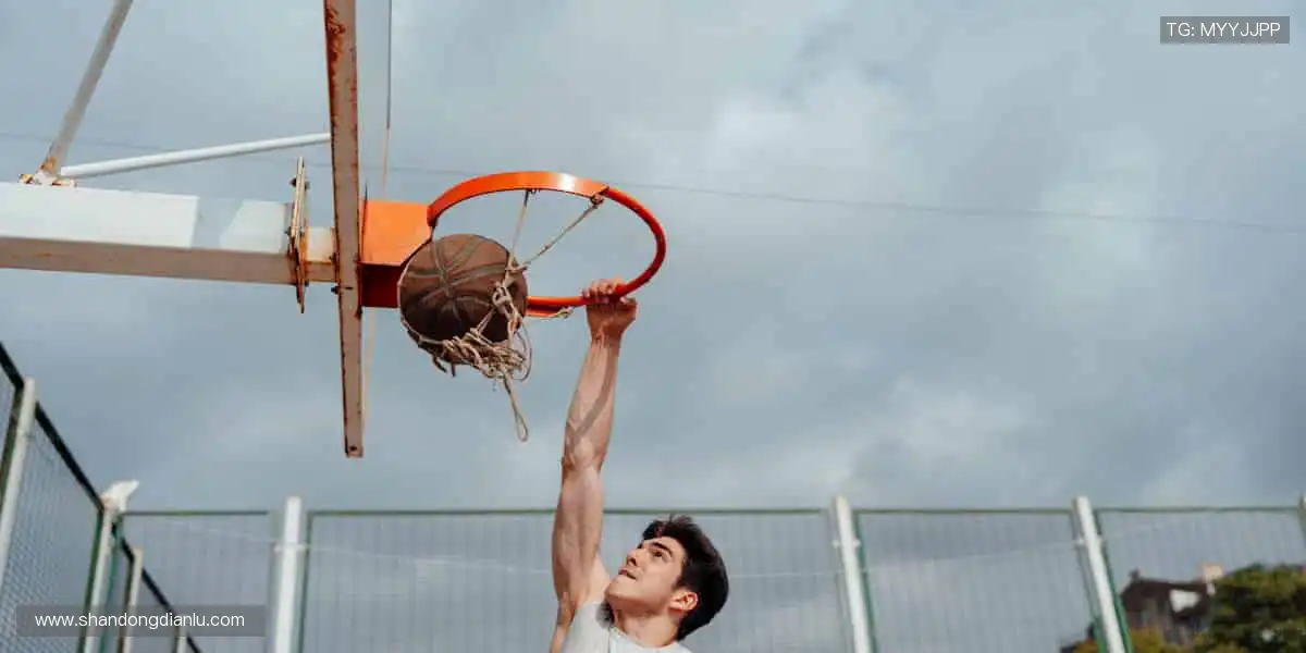 🎉 观赛互动，赢取限量版周边不是梦！🎁